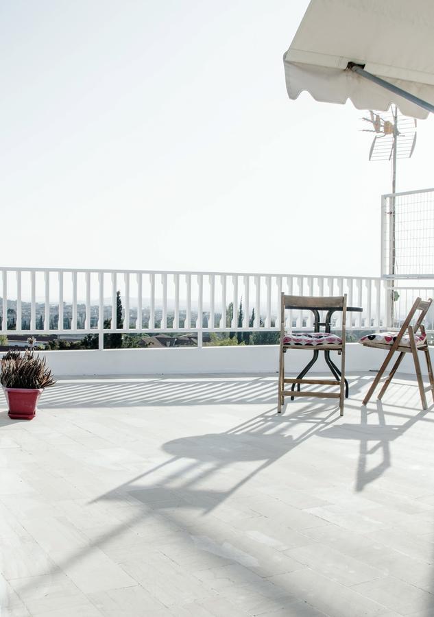 Top Floor Studio With Endless View Apartment Атина Екстериор снимка